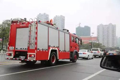 西安消防车爆料视频,紧急救援瞬间纪实  第3张