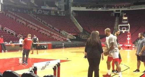 火箭新赛季爆料视频大全,揭秘爆料视频中的精彩瞬间与战术布局  第3张 火箭新赛季爆料视频大全,揭秘爆料视频中的精彩瞬间与战术布局  第3张