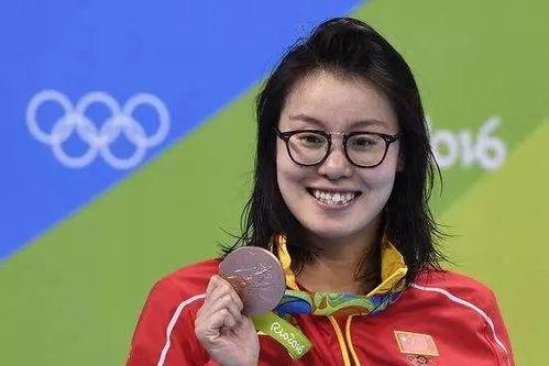 娱乐圈吃瓜必备图,吃瓜必备图鉴，带你领略明星幕后风云